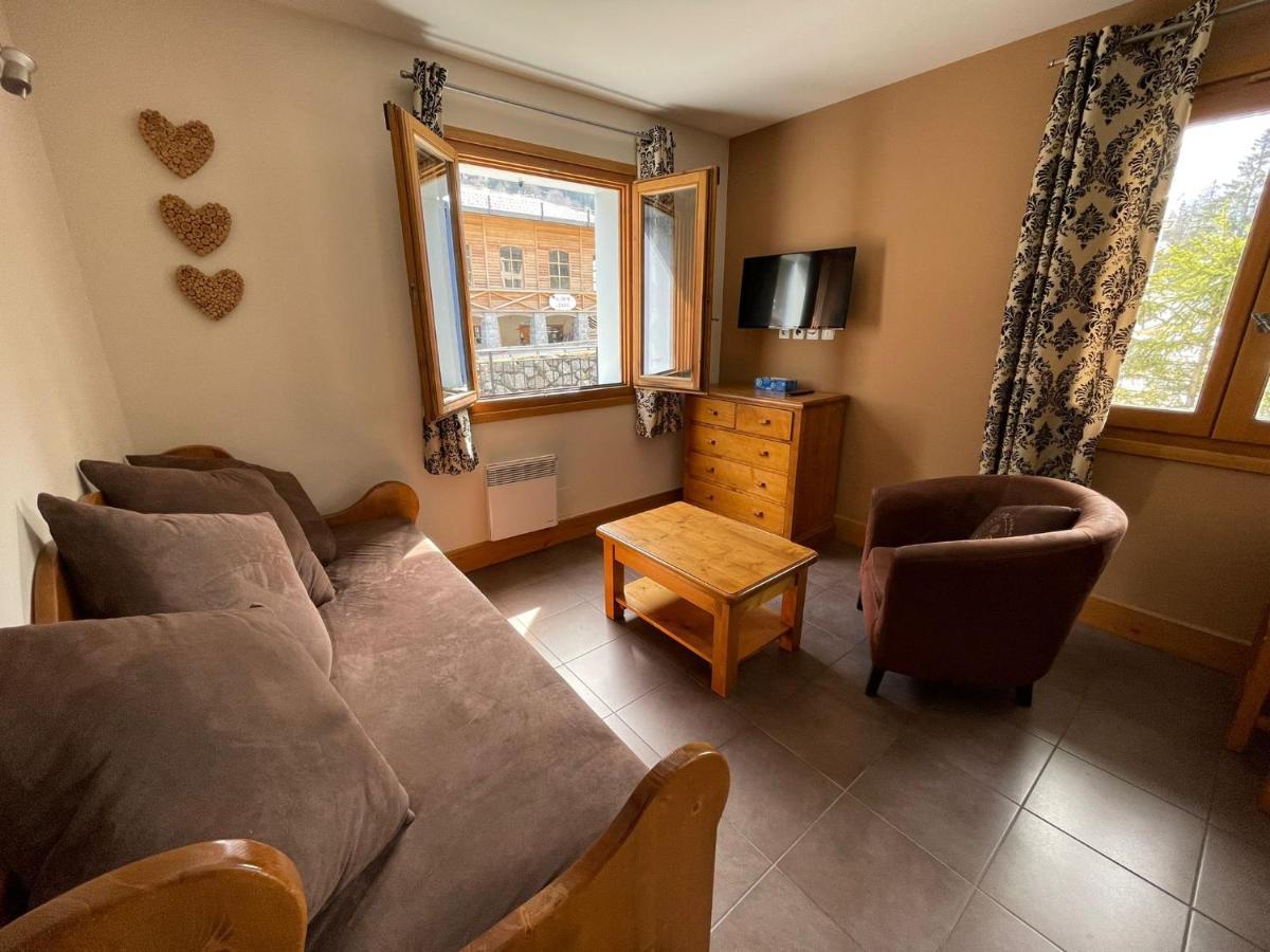 Garden Apartment Spa&Pool Валорсин Екстериор снимка